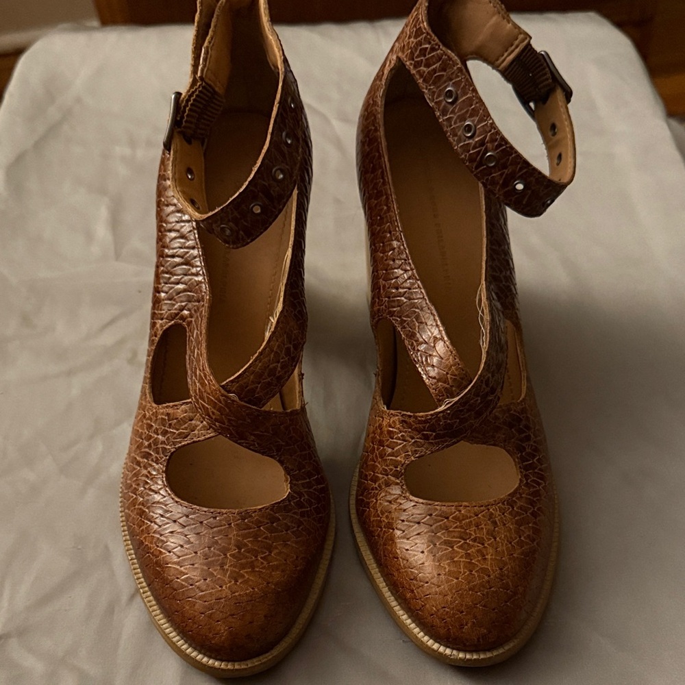 Schuler & Sons Brown Textured Women's Shoes